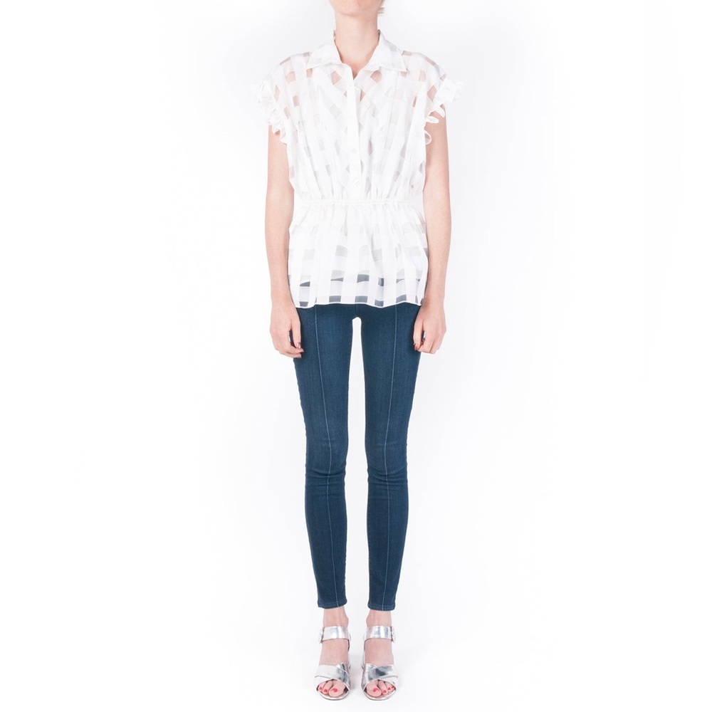 Waverly Grey White Top